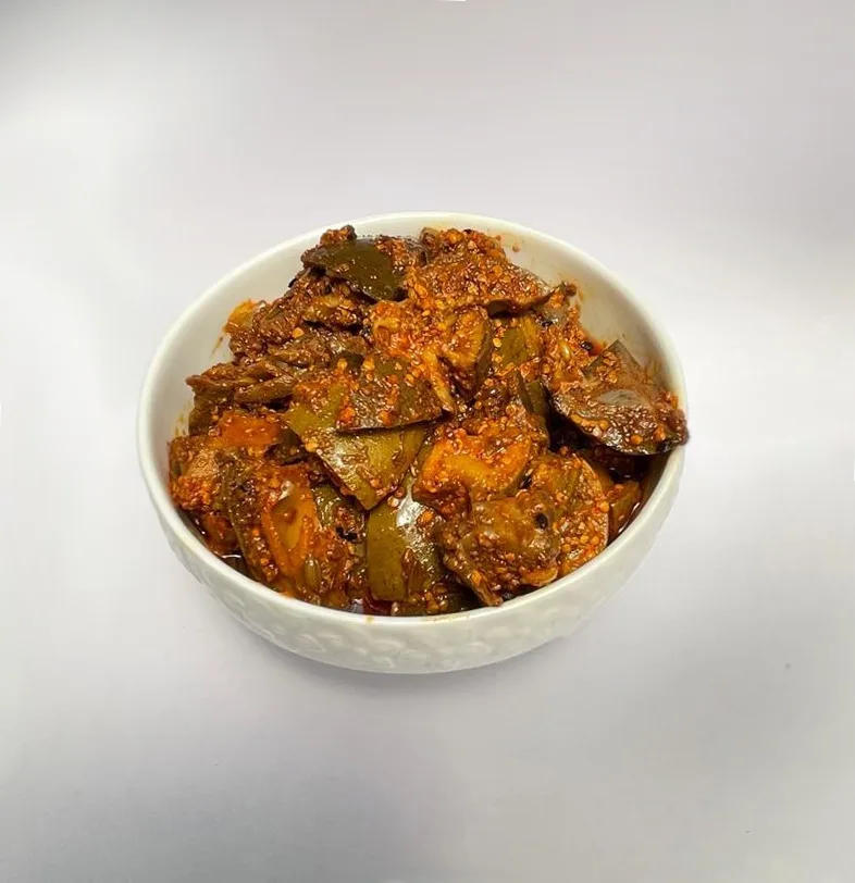 Homemade Mango Pickle by Achaar Gali